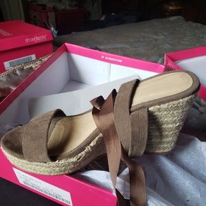 ShoeDazzle Heeled Sandals